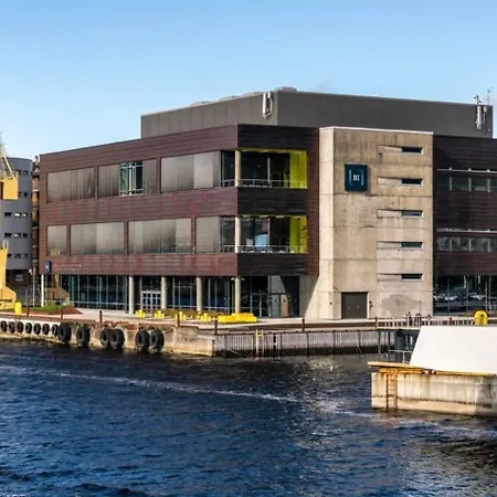 Apartment Modern Only 5 Minutes From Centre *