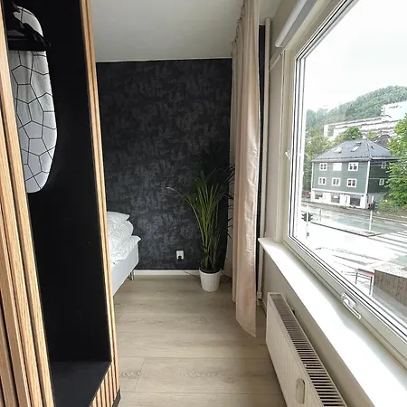 Modern Only 5 Minutes From Centre